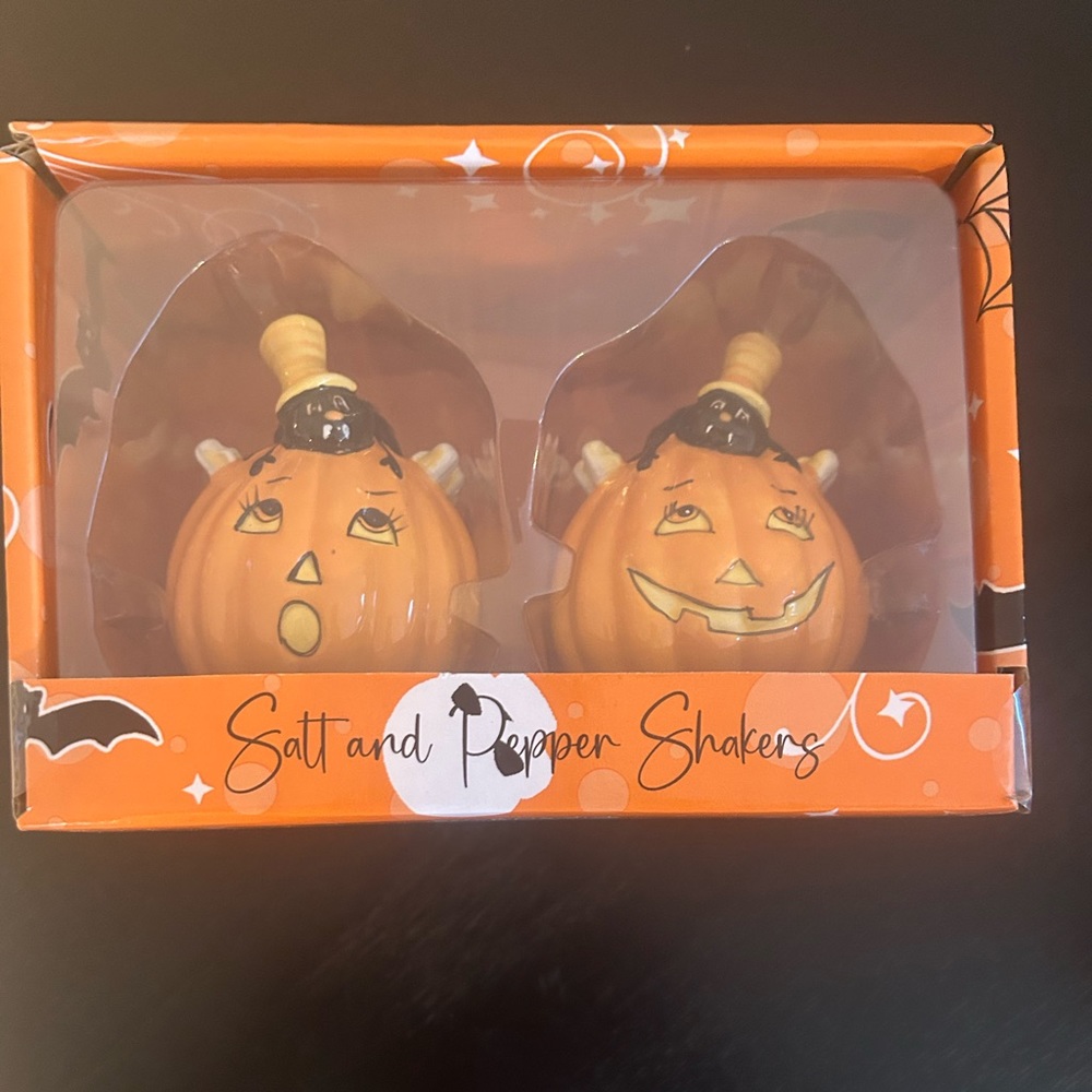 Transpac Pumpkin and Spider Salt and Pepper